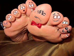 toes_story_by_piaslave-d6qtt4j