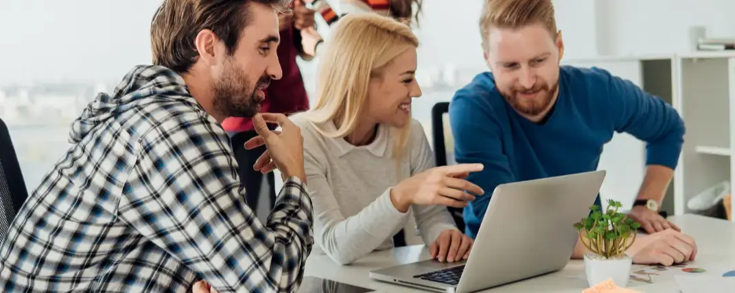 Banner marketing laptop